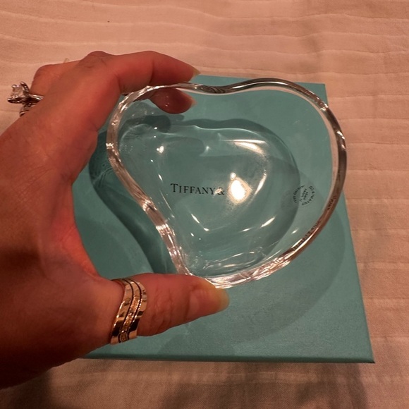 Tiffany & Co. Clear Heart Box - Picture 5 of 6